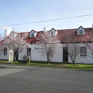 Hotel Barracks